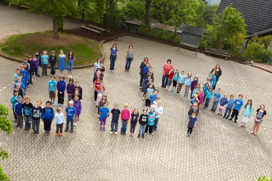 Kinder bei der Frühstückspause